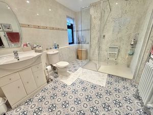 Photo 7- click for photo gallery